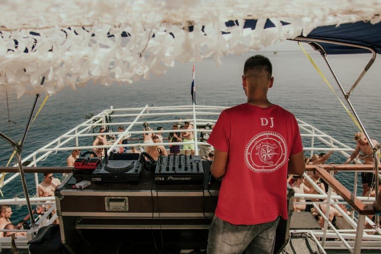 boat party-2